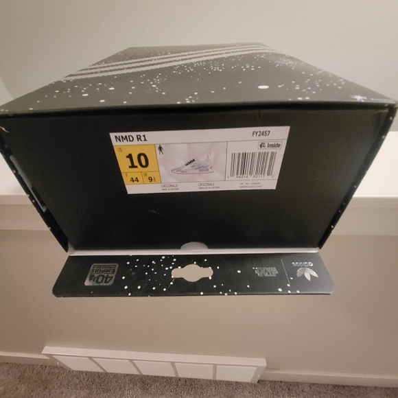 Adidas NMD R1 - Picture 10 of 10